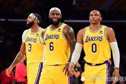  萨博尼斯两双统治篮板，国王击败湖人终结对手连胜  