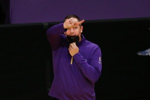  摩纳哥主场不敌弱旅爆降级危机  