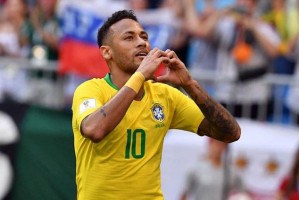  法甲新星福法纳破门惊艳全场引关注  