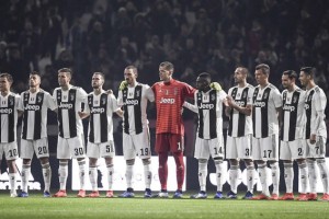  巴黎圣日耳曼主场大胜领跑积分榜  