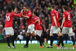  曼联防线失误连连，纽卡斯尔三球完胜红魔  